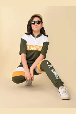 LilPicks Girls Colourblocked Short Sleeves T-shirt with Joggers Clothing Set