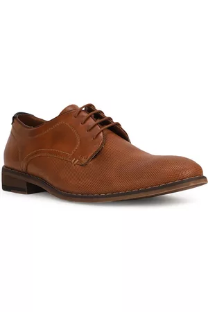 Bata Men Textured Formal Derbys
