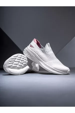 red tape sports shoes women