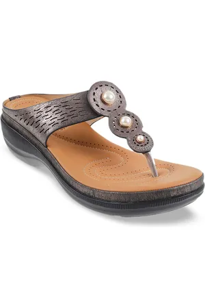 Buy Metro Footwear - Women | FASHIOLA INDIA