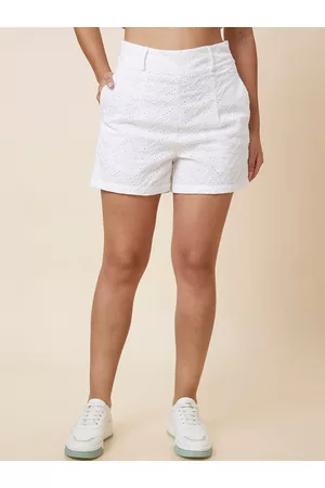 Globus Chevron Schiffli High-Rise Cotton Shorts