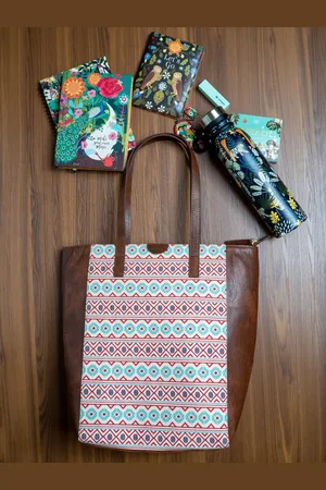 TEAL Women Printed Canvas Tote Bag