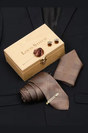 LOUIS STITCH Men Italian Silk Necktie Accessory Gift Set