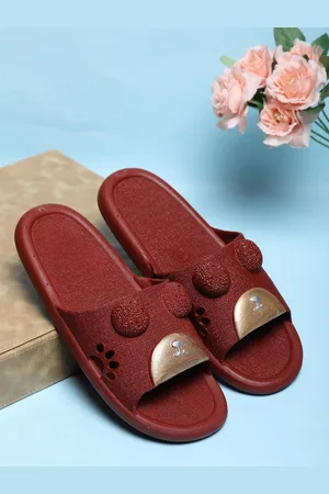 FABBMATE Women Self Design Sliders