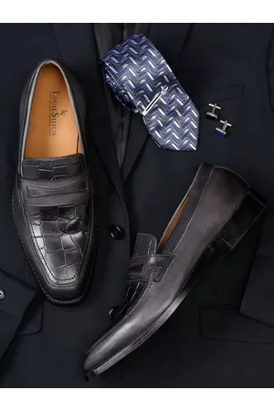 LOUIS STITCH Men Textured Leather Formal Loafers