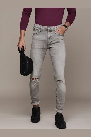 Calvin Klein Men Super Skinny Fit Mildly Distressed Stretchable Mid-Rise Jeans