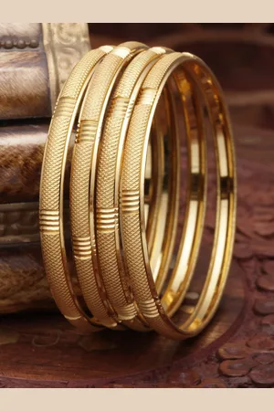 Zeneme Set Of 4 Gold-Plated Textured Bangles