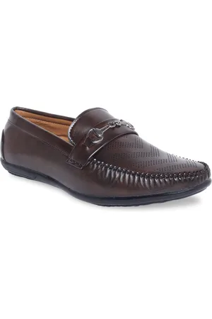 MUTAQINOTI Men Brown Textured Patent Leather Loafers