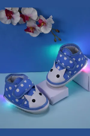 CHiU Kids Blue & White Printed Textile Mid-Top LED Slip-On Sneakers