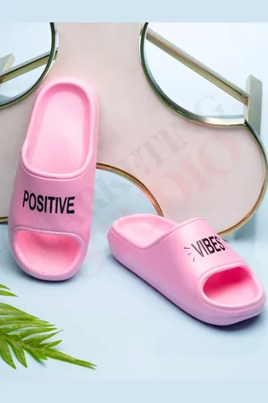 Kraasa Women Printed Sliders