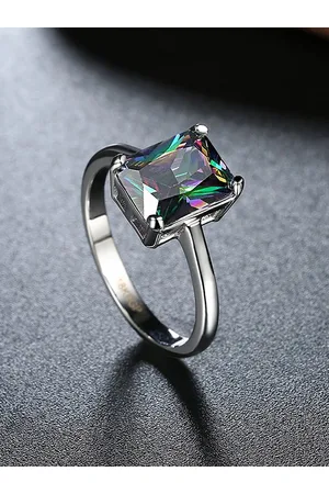 Peora Women Silver-Toned Platinum-Plated A5 Grade Crystal-Studded Ring
