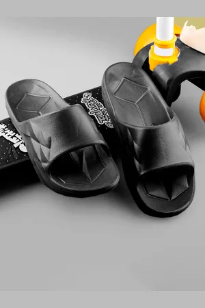 Kraasa Women Textured Sliders