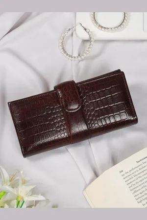 Teakwood Leathers Women Textured Leather Two Fold Wallet