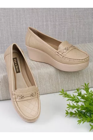 Flat n Heels Women Textured Heeled Loafers