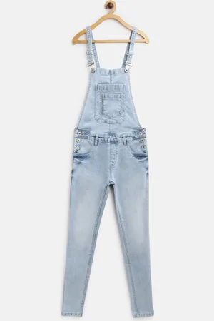 Roadster Girls Blue Washed Stretchable Denim Dungarees with Oversized Pockets