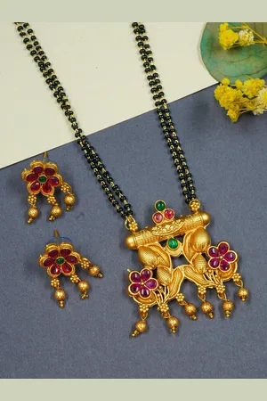 GRIIHAM Gold-Plated Stone-Studded & Beaded Mangalsutra With Earrings