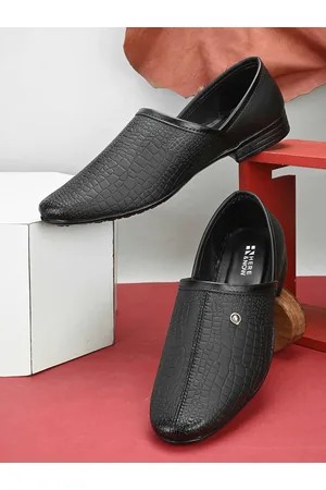HERE&NOW Men Black Textured Lightweight Slip-On Loafers