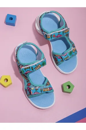 Kook N Keech Women Printed & Woven Design Sports Sandals