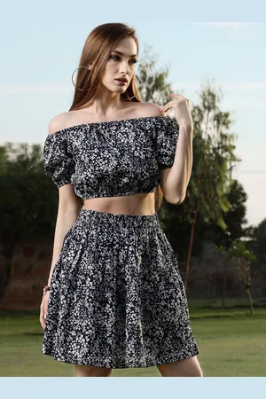 Sera Women Navy Blue & White Printed Crop Top & Skirt