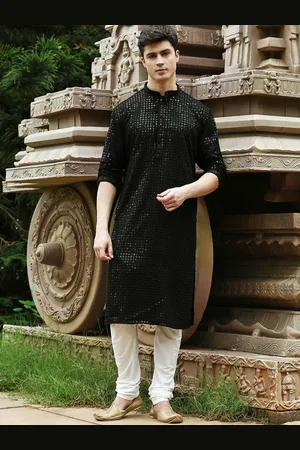 Sanwara Men Geometric Embroidered Pure Cotton Kurta With Churidar