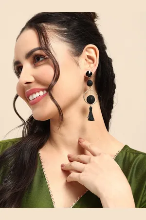How to style earrings with black kurti - Earrings With black suit Ideas -  YouTube