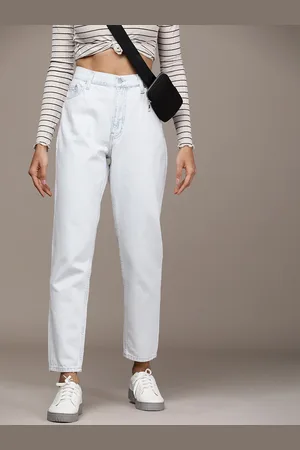 Calvin Klein Women Pure Cotton Mom Fit Bleached Jeans
