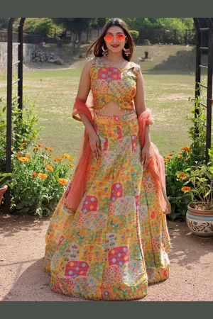 6000 Embroidery Designer Lehenga, 2.5, 18-30 at Rs 1250 in Surat | ID:  24732700291