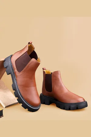 BXXY Men Heeled Mid-Top Chelsea Boots
