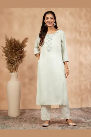 IMARA Floral Yoke Design Regular Thread Work Kurta