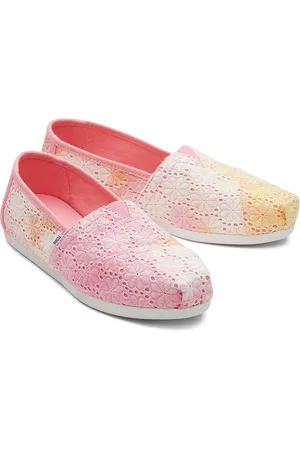 TOMS Women Crocheted Lightweight Textile Basics Slip-On Sneakers