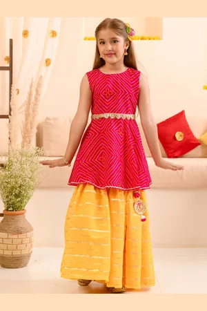 pspeaches Girls Printed Regular Pure Cotton Kurta with Skirt