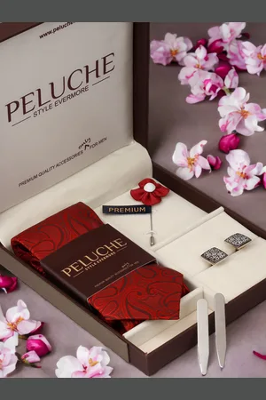 PELUCHE Men Red & Silver-Toned Accessory Gift Set
