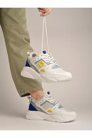 Shoetopia Women Woven Design Sneakers