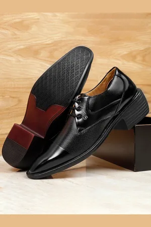 BXXY Men Textured Formal Derbys
