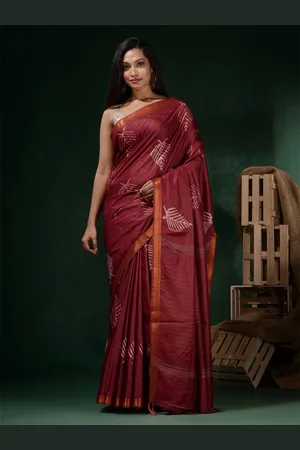 Charukriti Floral Printed Zari Block Print Saree