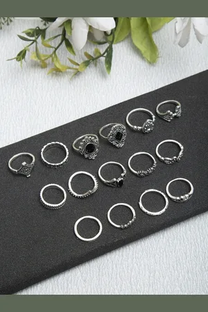 Sangria Women Set Of 15 Silver-Toned & Black Stone-Studded & Textured Detail Finger Rings