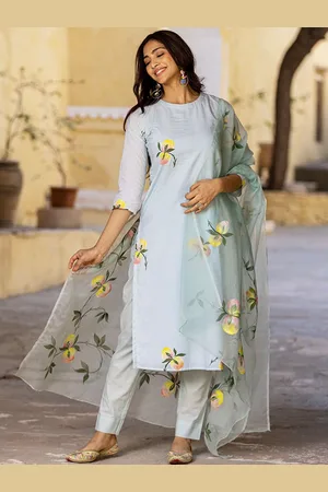 Ambraee Floral Printed Kurta with Trousers & Dupatta