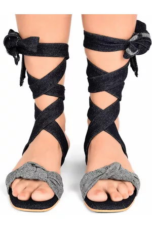 Sole House Women Black Textured Gladiators