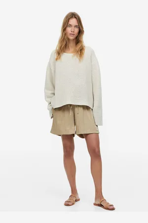 H&M Women MAMA Crinkled Shorts