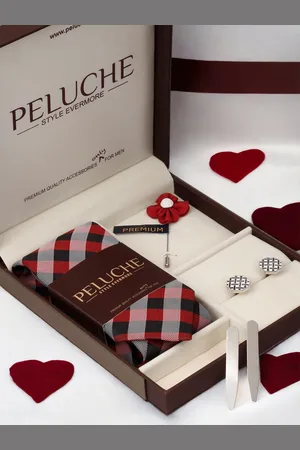 PELUCHE Men Red & White Accessory Gift Set