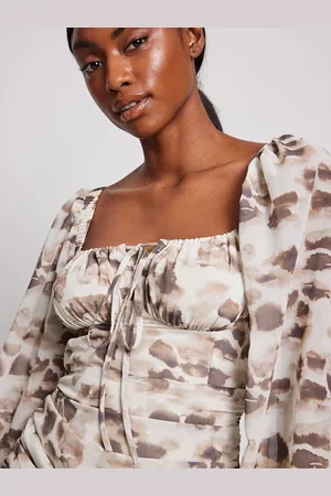 NA-KD Printed Ruched Detail Empire Dress