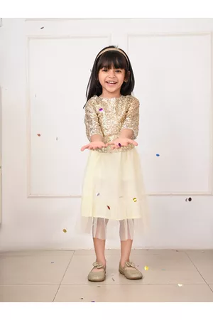 LilPicks Girls Embellished Top With Net Skirt