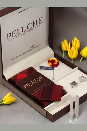 PELUCHE Men Maroon Accessory Gift Set