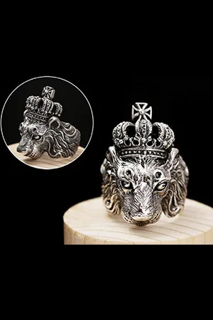 Meenaz Men Platinum-Plated Oxidised Lion Finger Ring