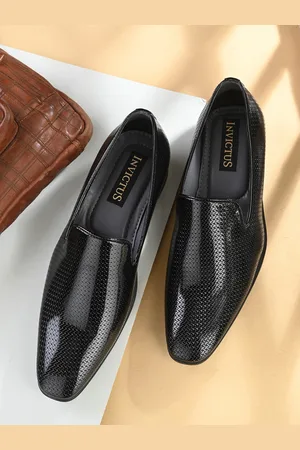 Invictus Men Textured Formal Slip-On Shoes