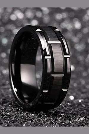 Meenaz Band Finger Ring