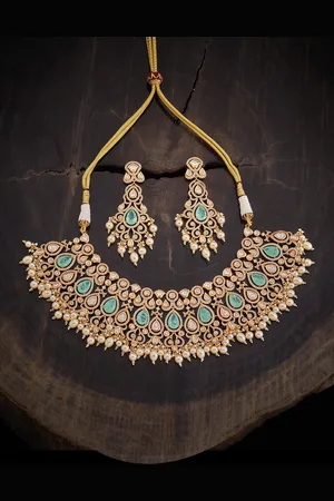 Traditional rajasthani kundan necklace studded with glass pieces, made of  copper alloy & plated w… | Necklace designs, Kundan jewellery set, Pearls  necklace fashion