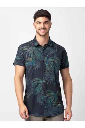 SPYKAR Men Tropical Printed Short Sleeves Casual Shirt