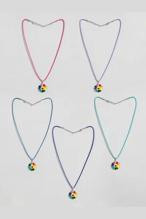 EL REGALO Girls Set Of 5 Necklace