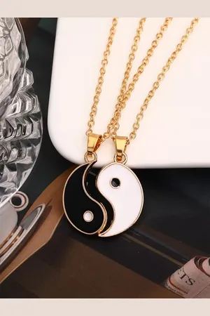 EL REGALO Set of 2 Enamelled Necklaces